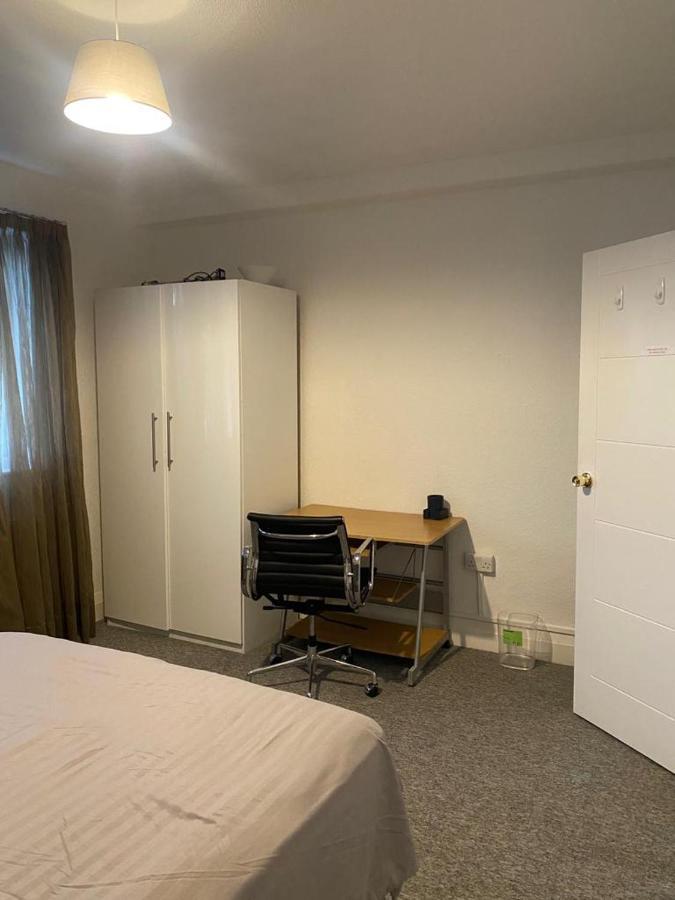 Hendon Park Apartments In London The Hyde Extérieur photo